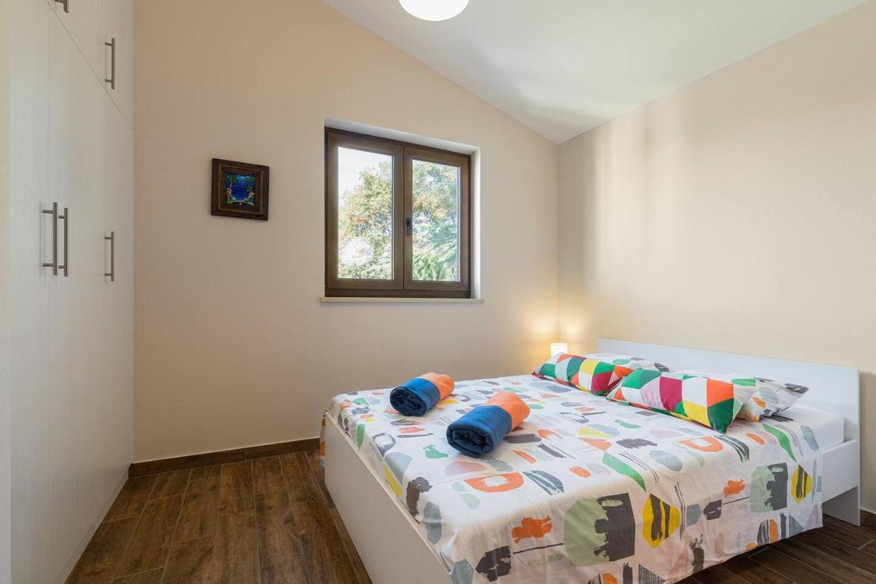E&T Apartments With A Beautiful Pool Rabac Zewnętrze zdjęcie
